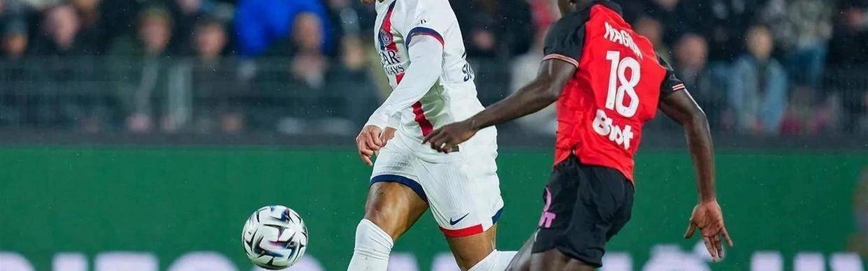 12亿豪门一夜崩盘！核心怒喷队友自私，主帅当场翻脸，法甲变天在即