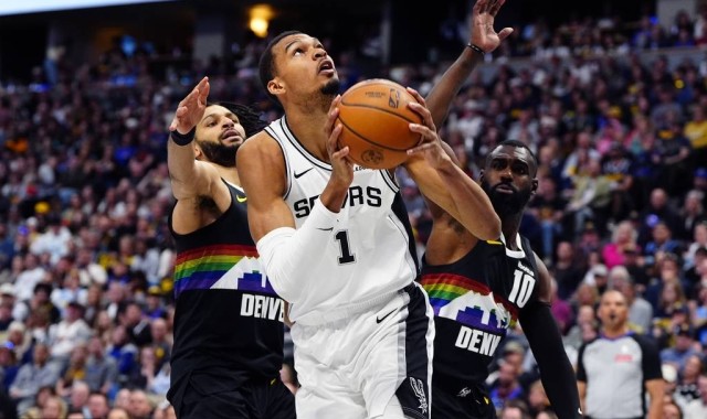 约基奇40+13文班亚马34+18 掘金加时险胜马刺迎8连胜