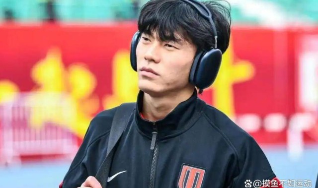 阴差阳错的留洋奇迹！U23亚洲杯一战成名，欧冠豪门盯上中国左后卫