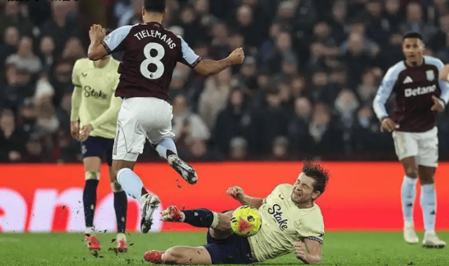 0-1憾负埃弗顿＋最近4轮仅赢1场＋错失跃居第2机会＋落后枪手7分