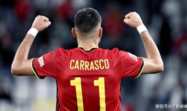 西汉姆联中场自由转会加盟瓦伦西亚；卡拉斯科向罗马示好，愿降薪加盟