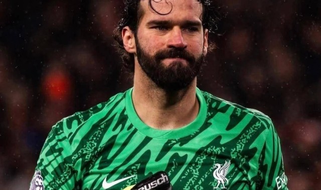 45万周薪腾笼换鸟！利物浦敲定萨拉赫接班人，欧冠资格成唯一阻碍